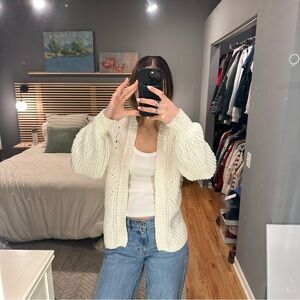 Abercrombie & Fitch Off-White Knit Cardigan